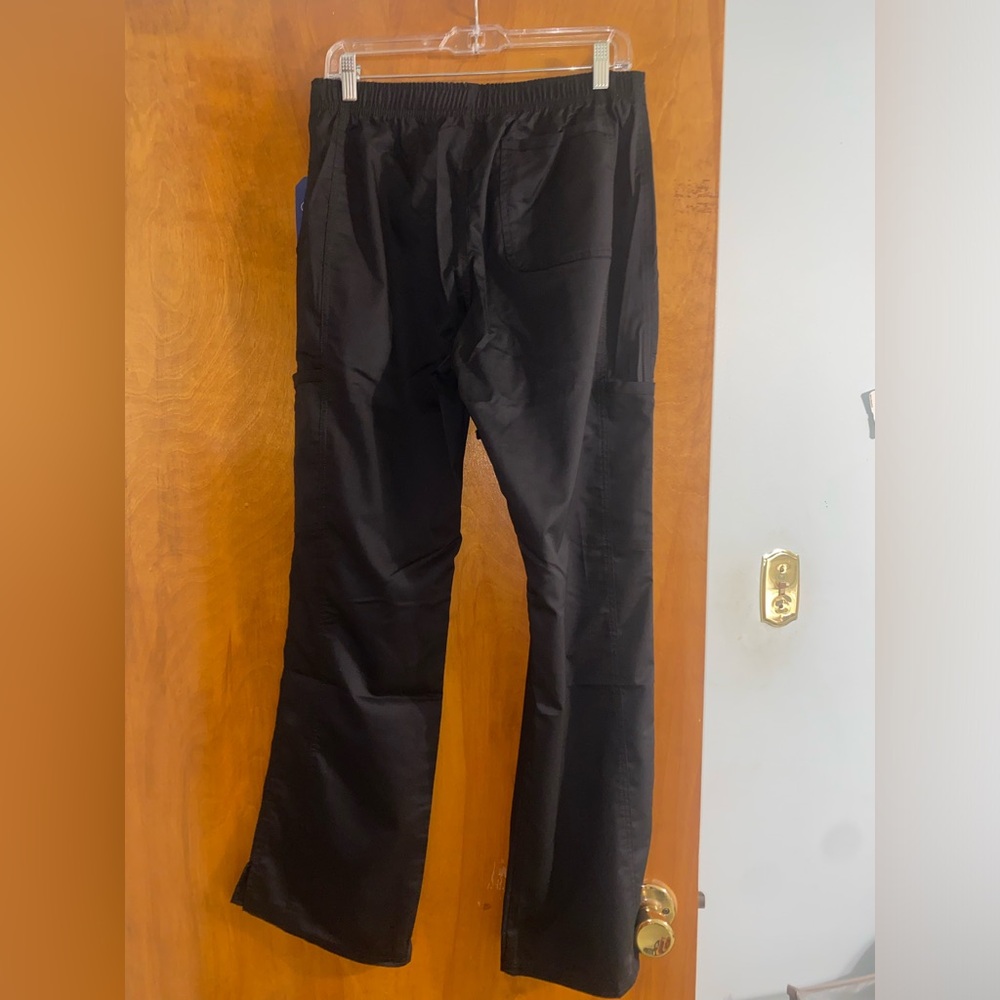 Black Cherokee scrub bottoms, size small. New with tags, never worn!!!